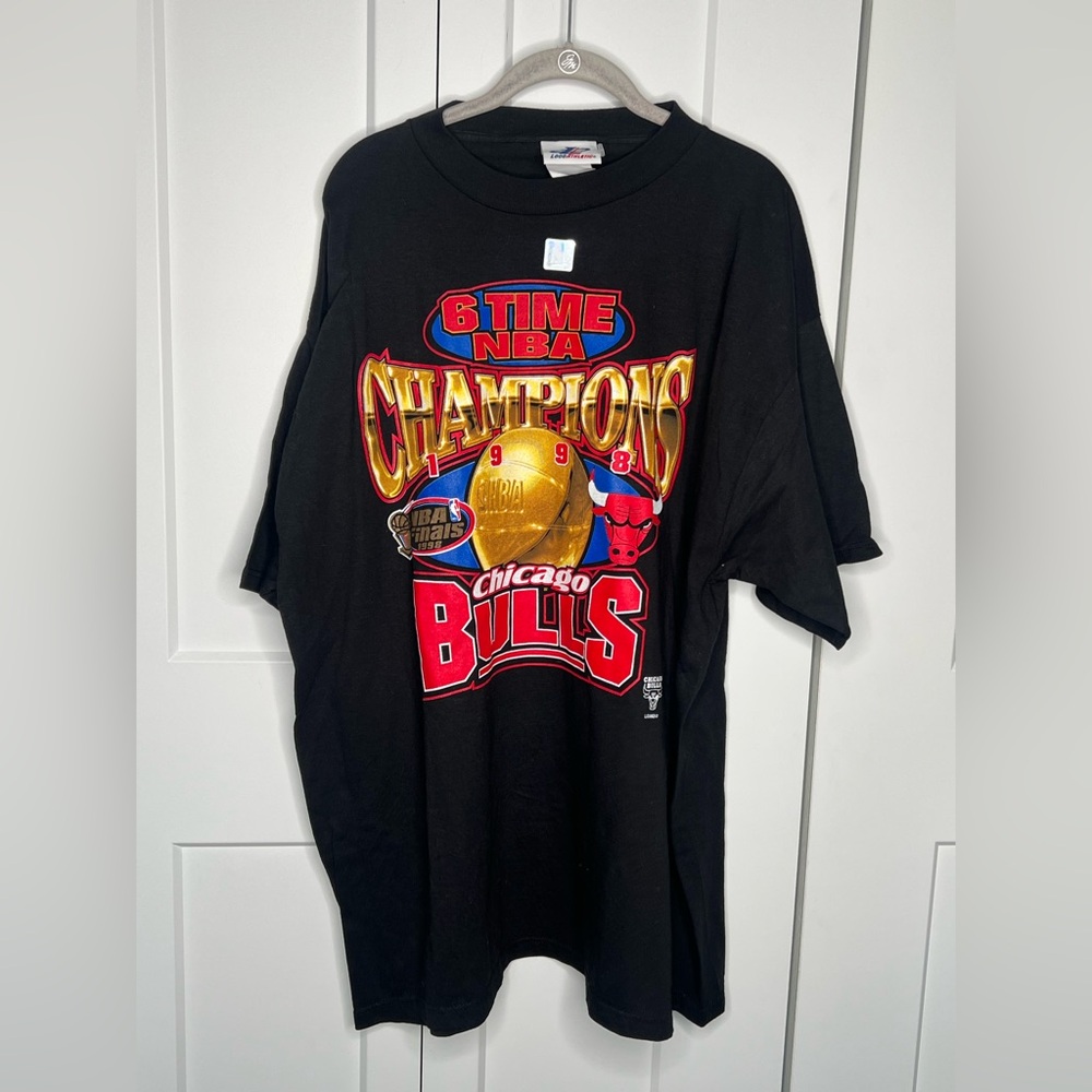 Chicago Bulls 6-Time NBA 1998 Champions 90s Vintage T-Shirt Men’s Size XL - Picture 1 of 7
